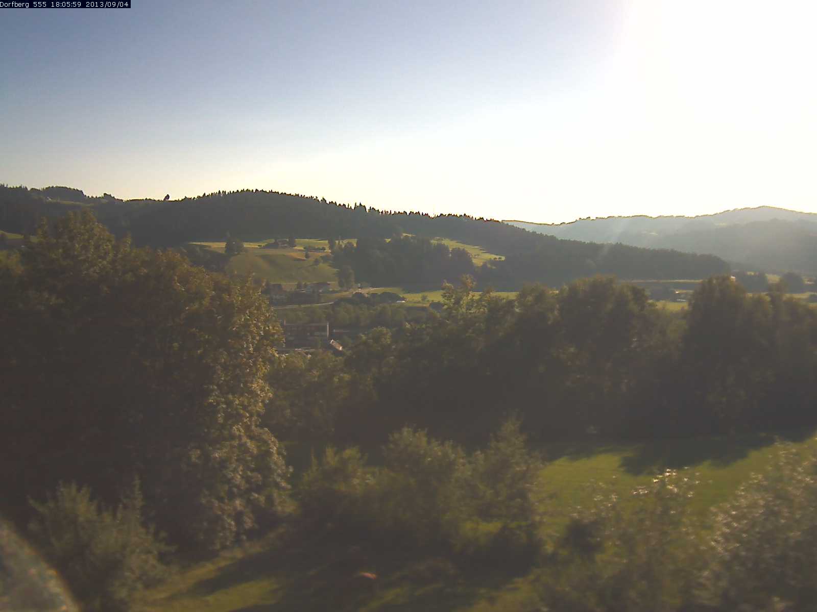 Webcam-Bild: Aussicht vom Dorfberg in Langnau 20130904-180600