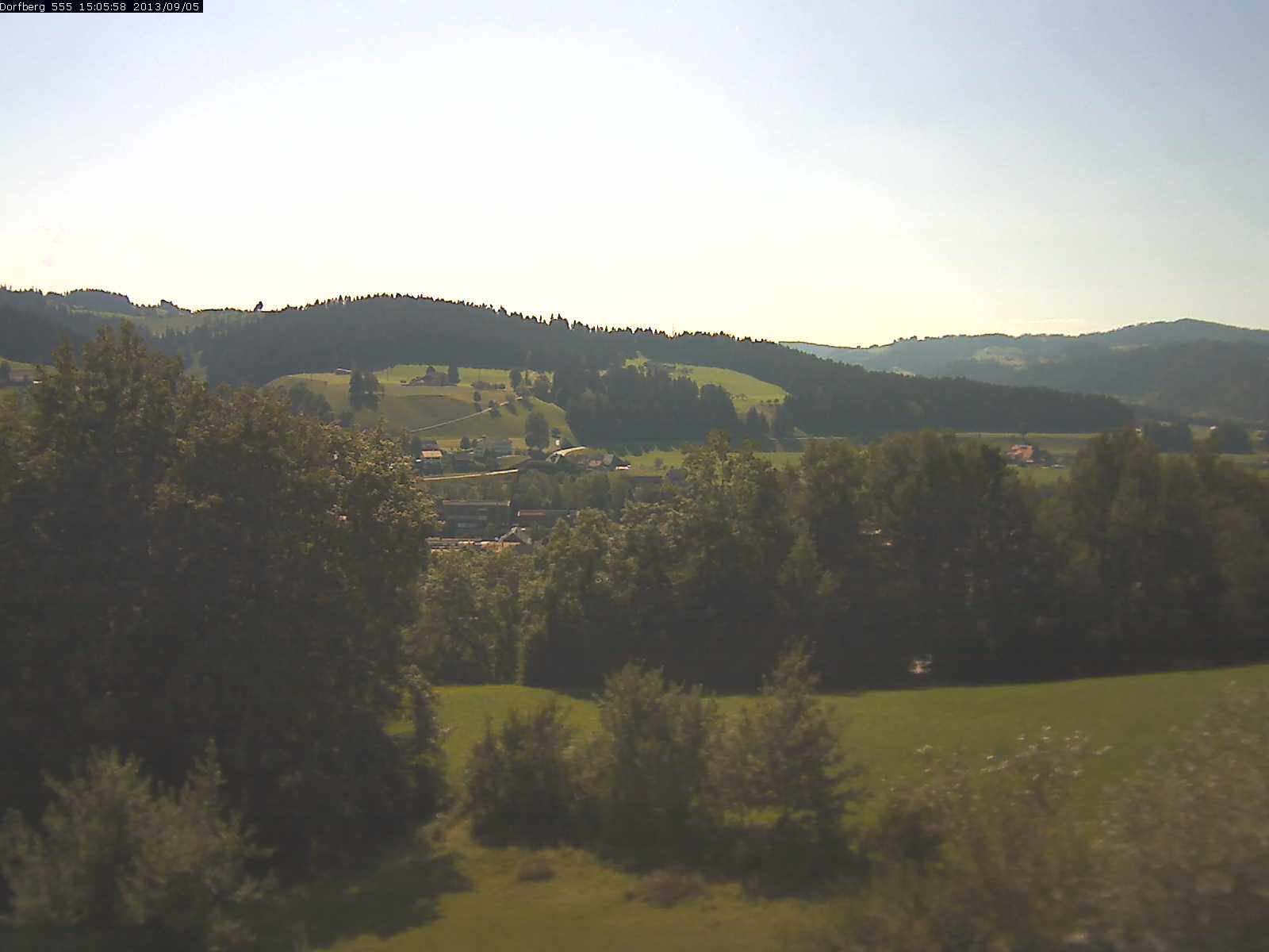 Webcam-Bild: Aussicht vom Dorfberg in Langnau 20130905-150600