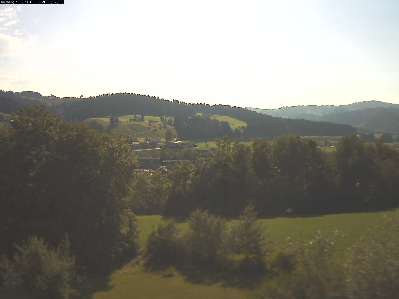 Webcam-Bild: Aussicht vom Dorfberg in Langnau 20130905-160600