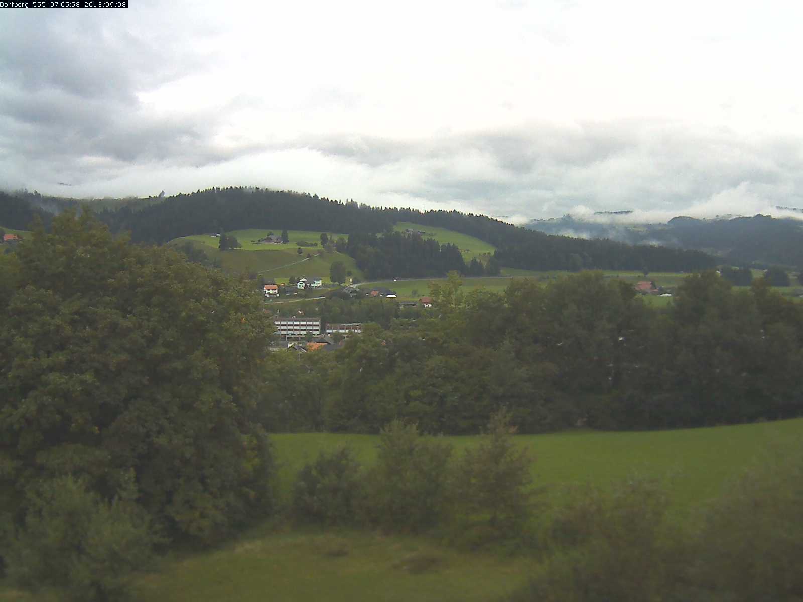 Webcam-Bild: Aussicht vom Dorfberg in Langnau 20130908-070600