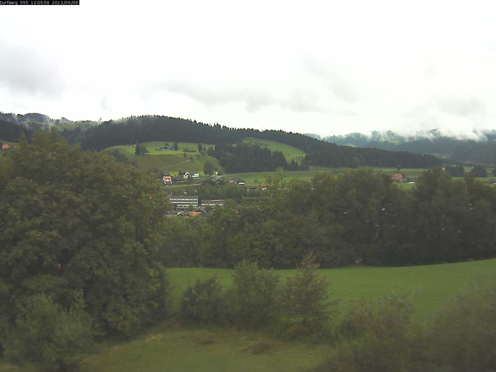 Webcam-Bild: Aussicht vom Dorfberg in Langnau 20130908-120600