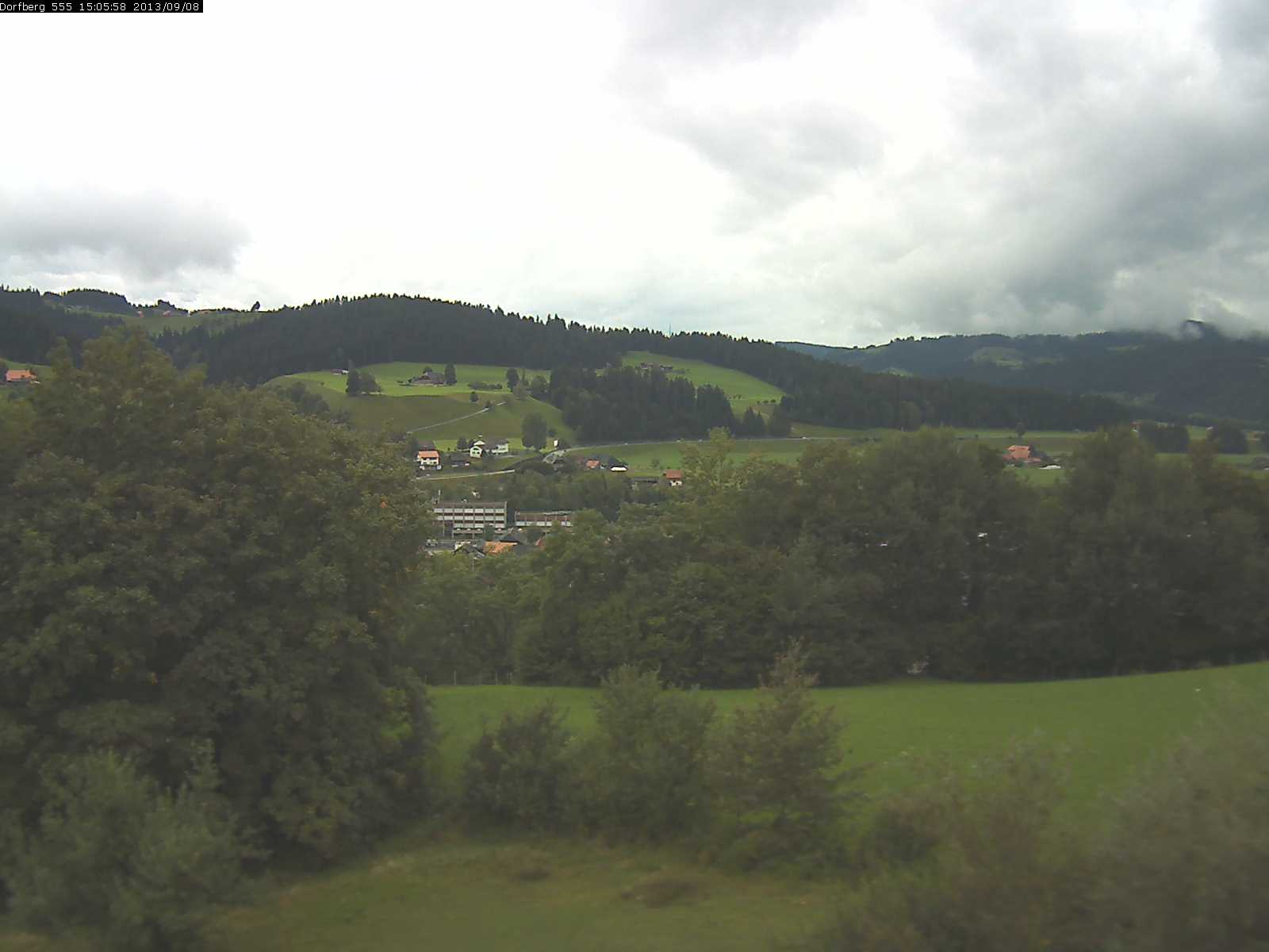 Webcam-Bild: Aussicht vom Dorfberg in Langnau 20130908-150600