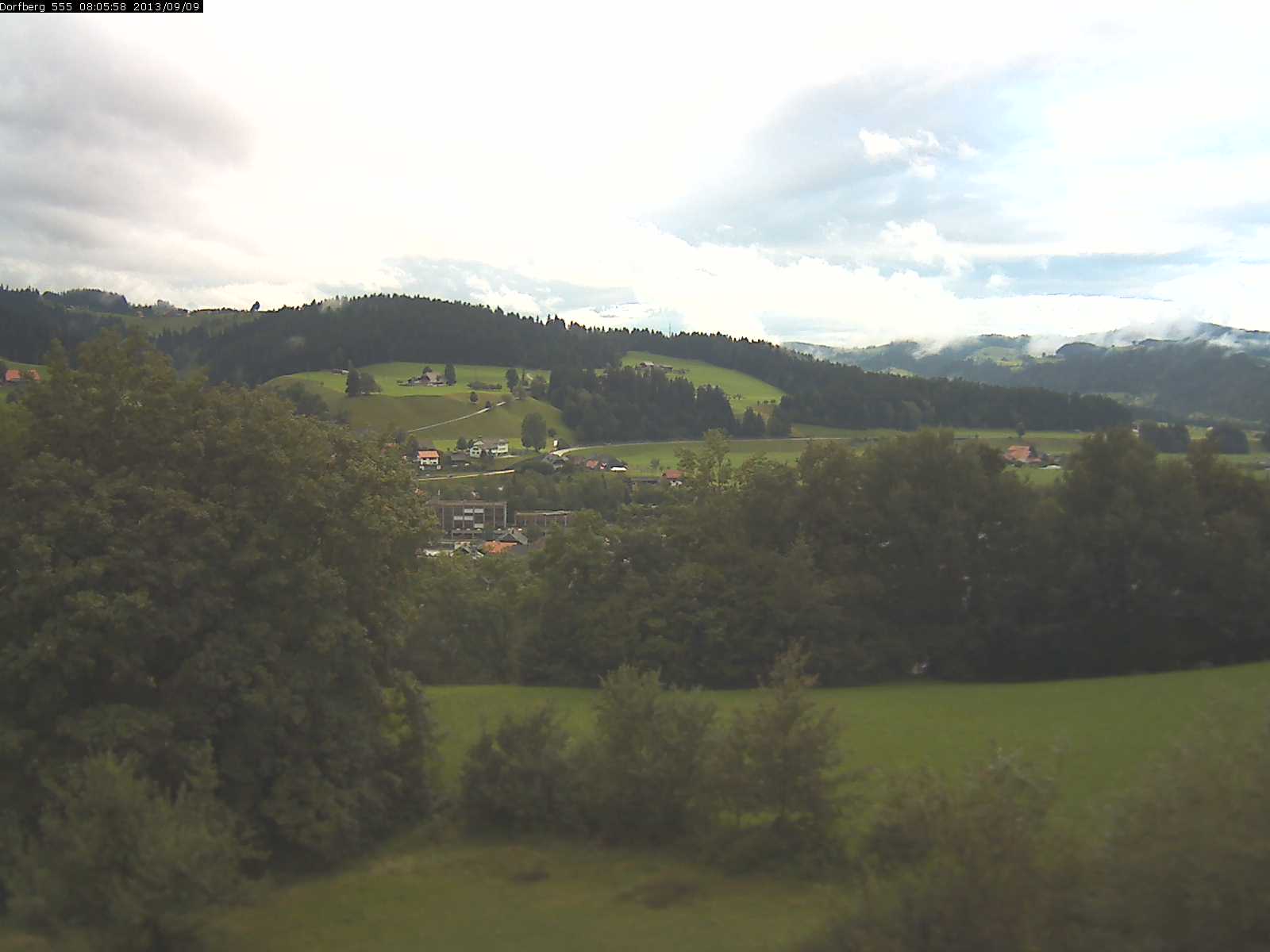 Webcam-Bild: Aussicht vom Dorfberg in Langnau 20130909-080600