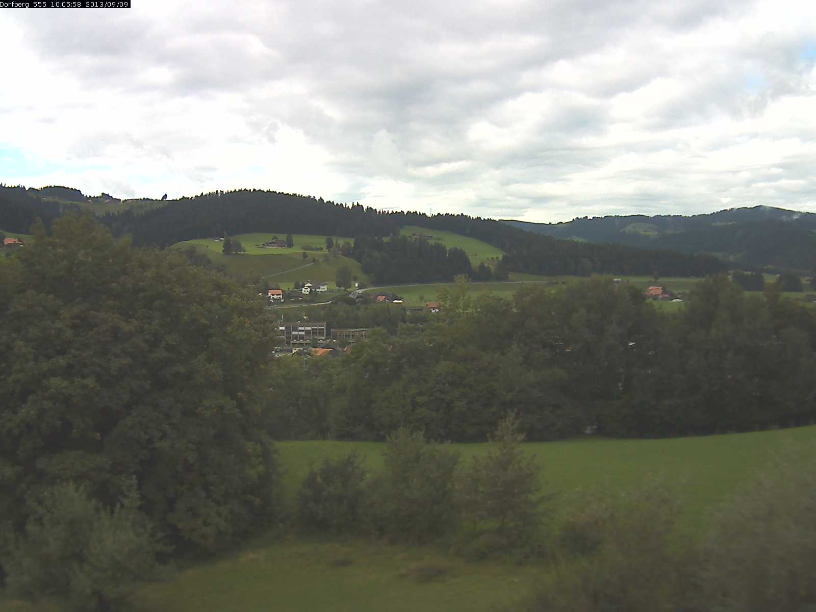 Webcam-Bild: Aussicht vom Dorfberg in Langnau 20130909-100600