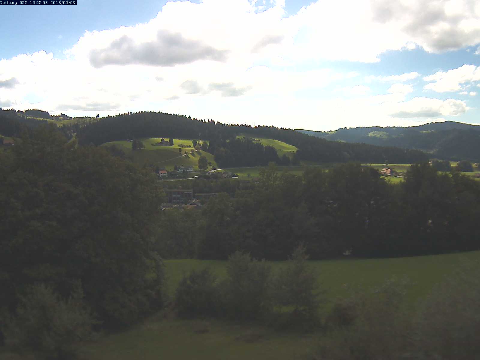 Webcam-Bild: Aussicht vom Dorfberg in Langnau 20130909-150600