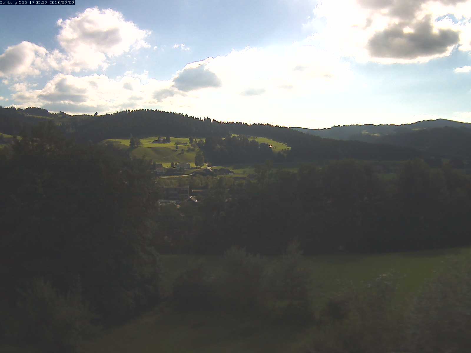 Webcam-Bild: Aussicht vom Dorfberg in Langnau 20130909-170600