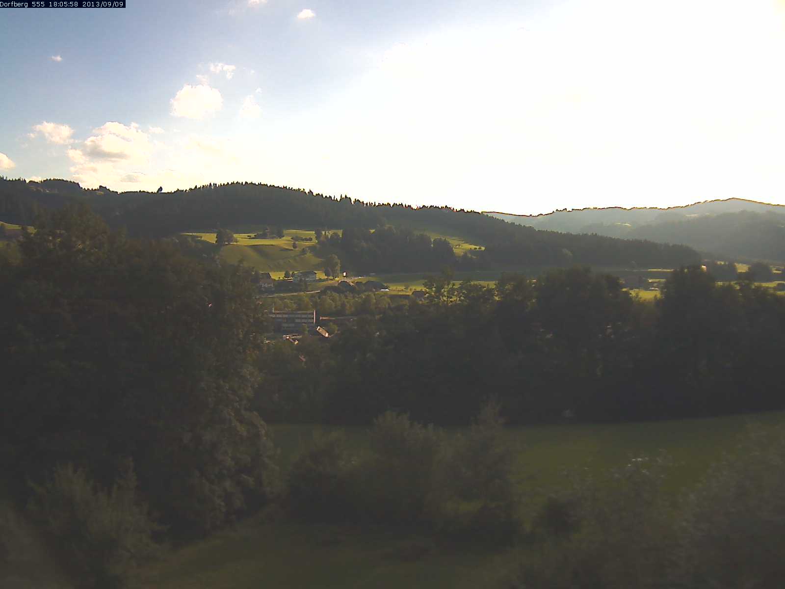 Webcam-Bild: Aussicht vom Dorfberg in Langnau 20130909-180600
