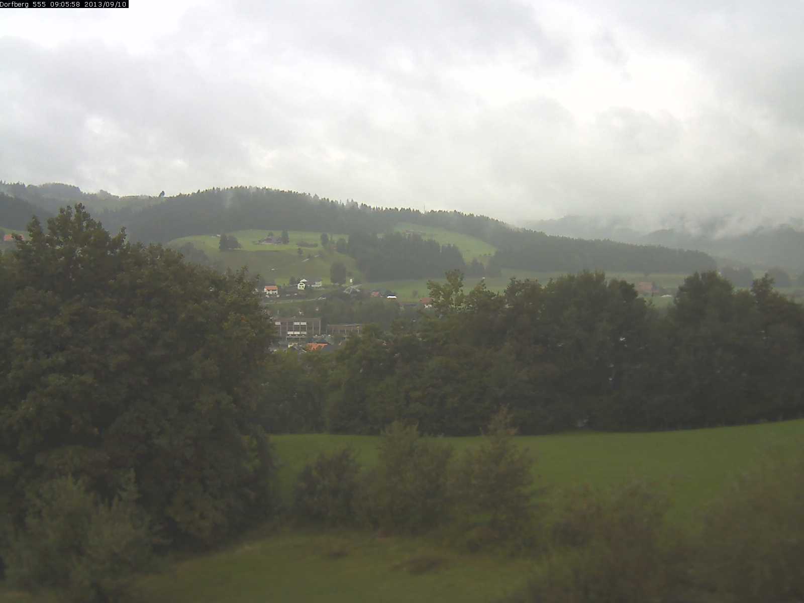 Webcam-Bild: Aussicht vom Dorfberg in Langnau 20130910-090600
