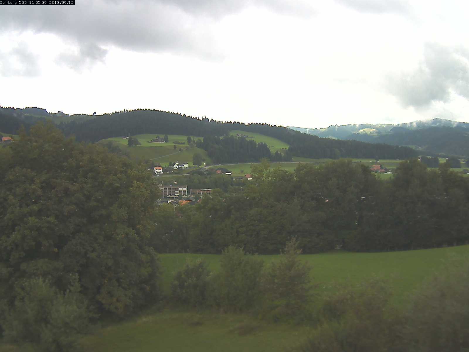 Webcam-Bild: Aussicht vom Dorfberg in Langnau 20130912-110600