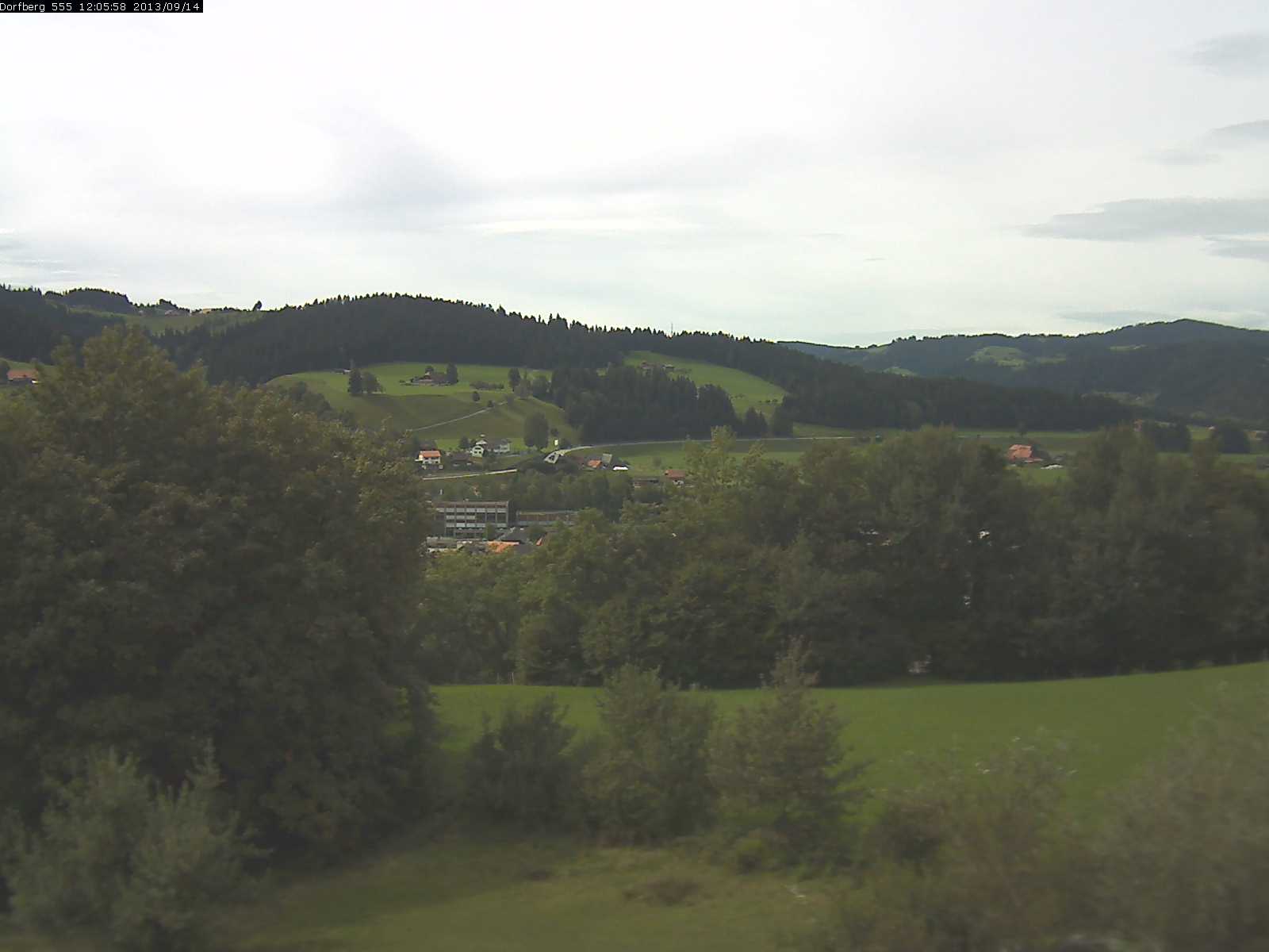 Webcam-Bild: Aussicht vom Dorfberg in Langnau 20130914-120600
