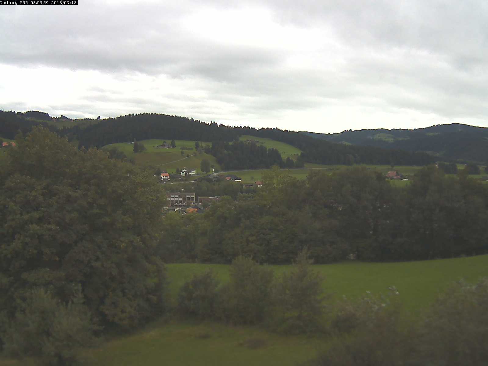 Webcam-Bild: Aussicht vom Dorfberg in Langnau 20130918-080600
