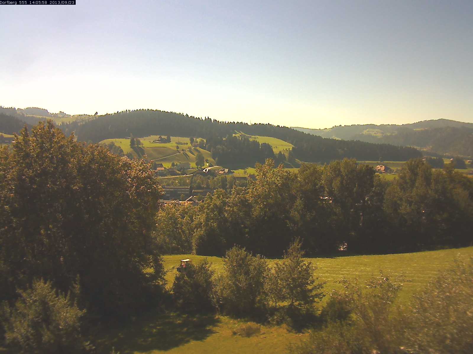 Webcam-Bild: Aussicht vom Dorfberg in Langnau 20130923-140600