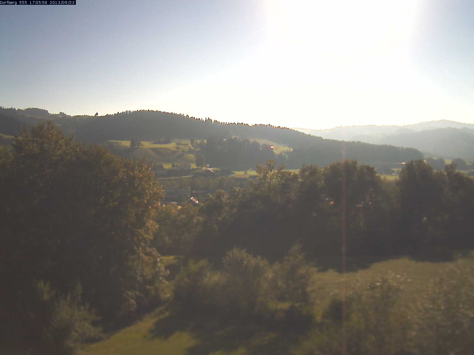 Webcam-Bild: Aussicht vom Dorfberg in Langnau 20130923-170600