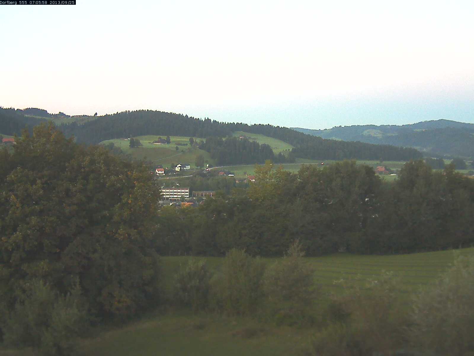 Webcam-Bild: Aussicht vom Dorfberg in Langnau 20130925-070600