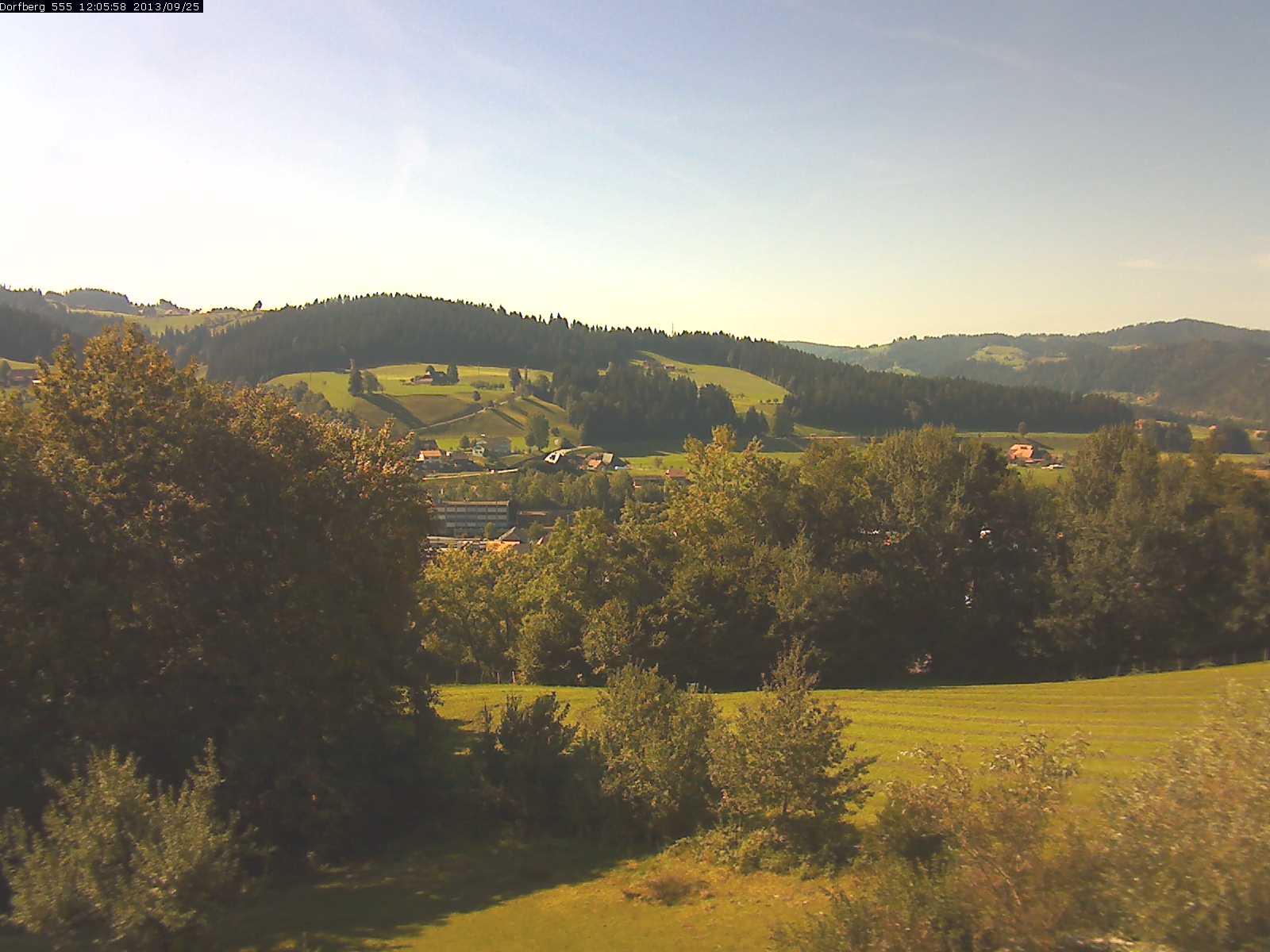 Webcam-Bild: Aussicht vom Dorfberg in Langnau 20130925-120600
