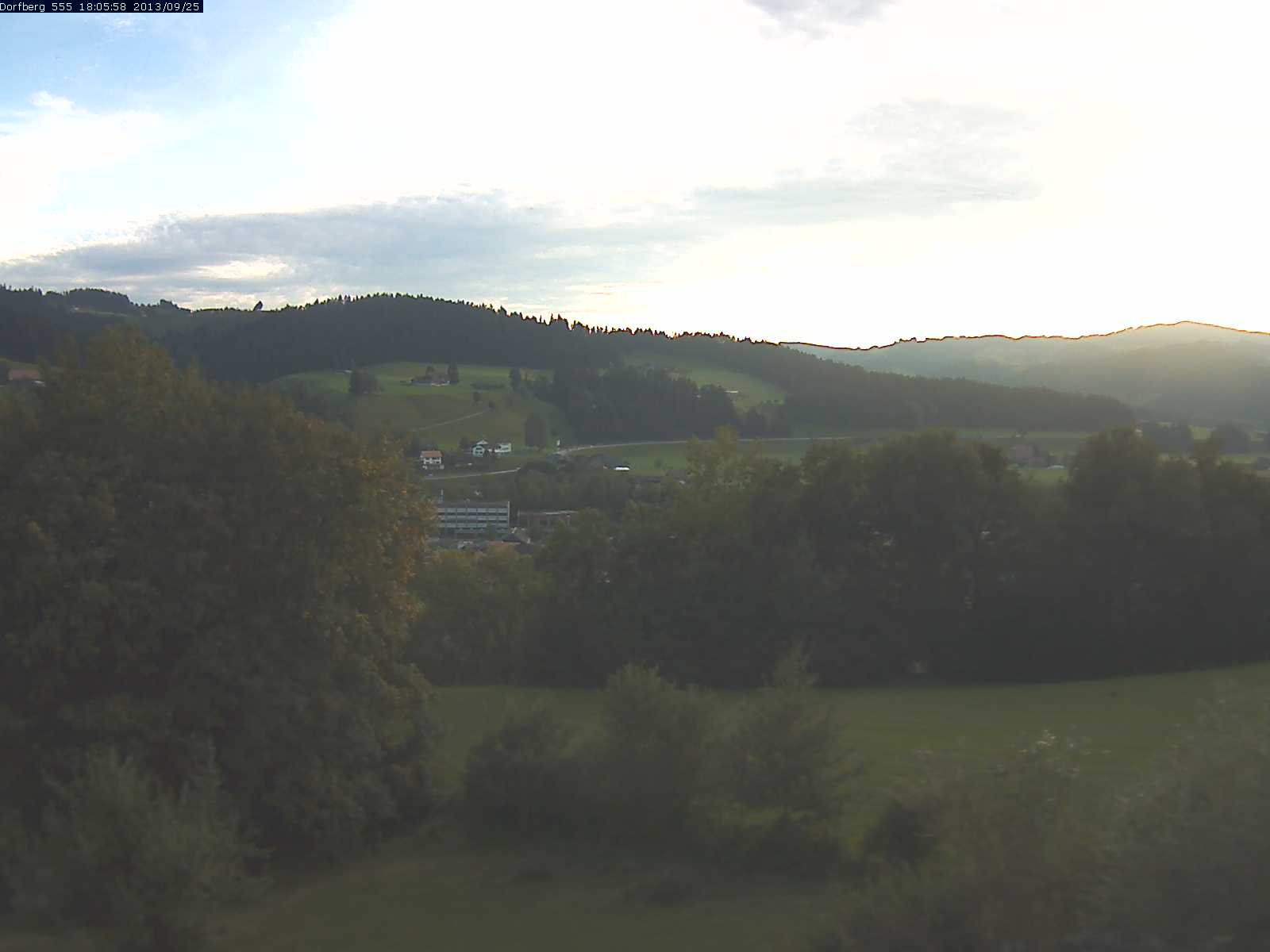 Webcam-Bild: Aussicht vom Dorfberg in Langnau 20130925-180600