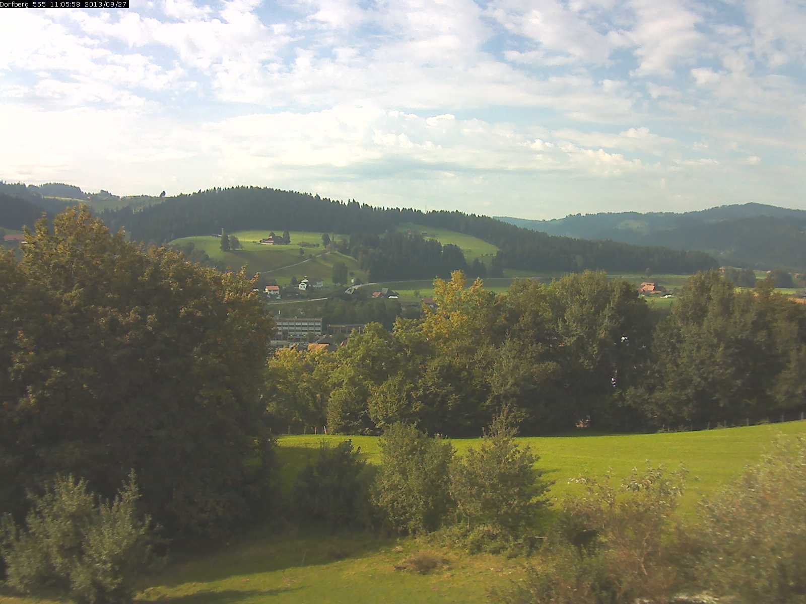 Webcam-Bild: Aussicht vom Dorfberg in Langnau 20130927-110600