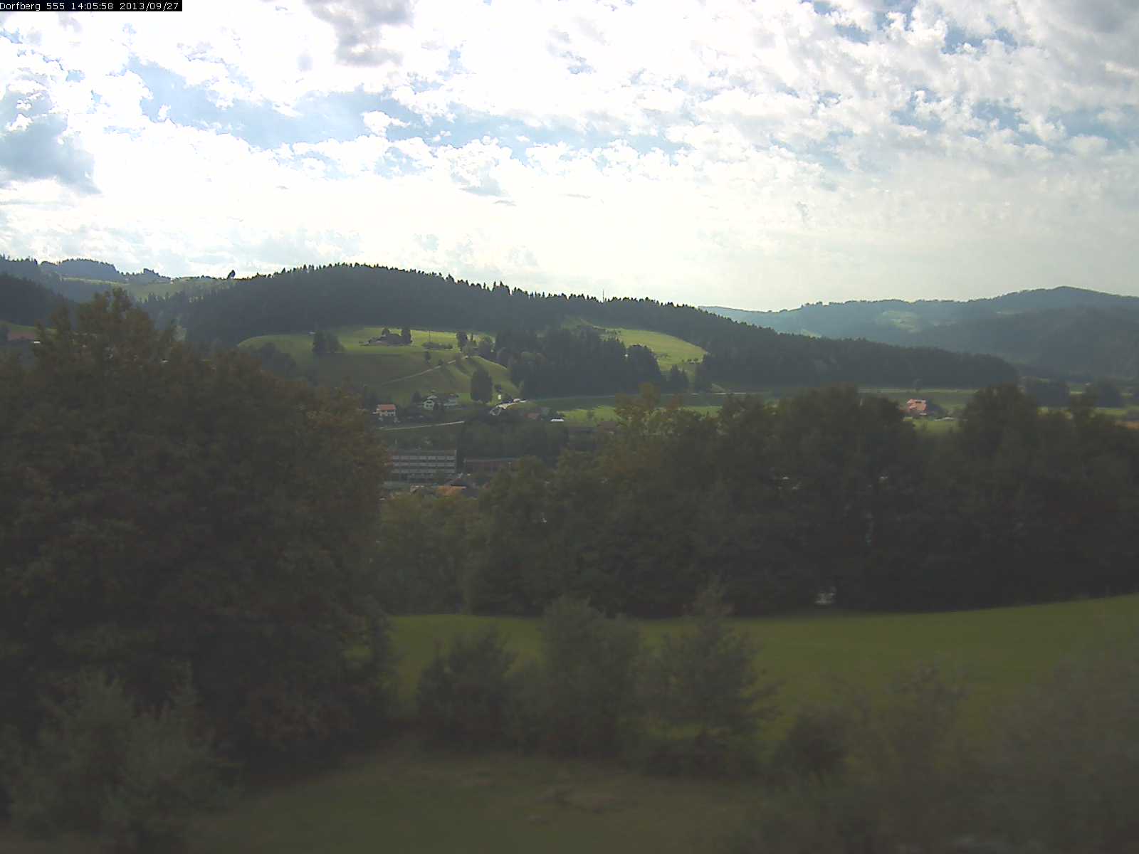 Webcam-Bild: Aussicht vom Dorfberg in Langnau 20130927-140600