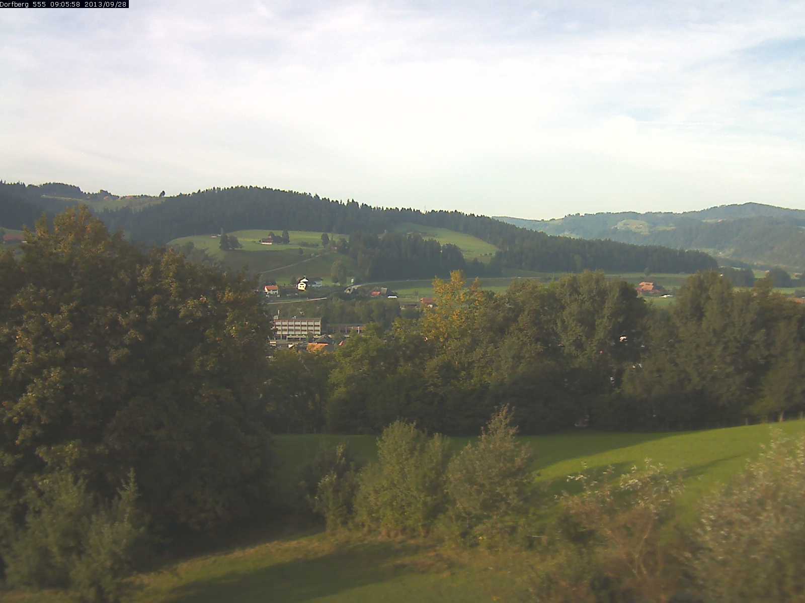 Webcam-Bild: Aussicht vom Dorfberg in Langnau 20130928-090600