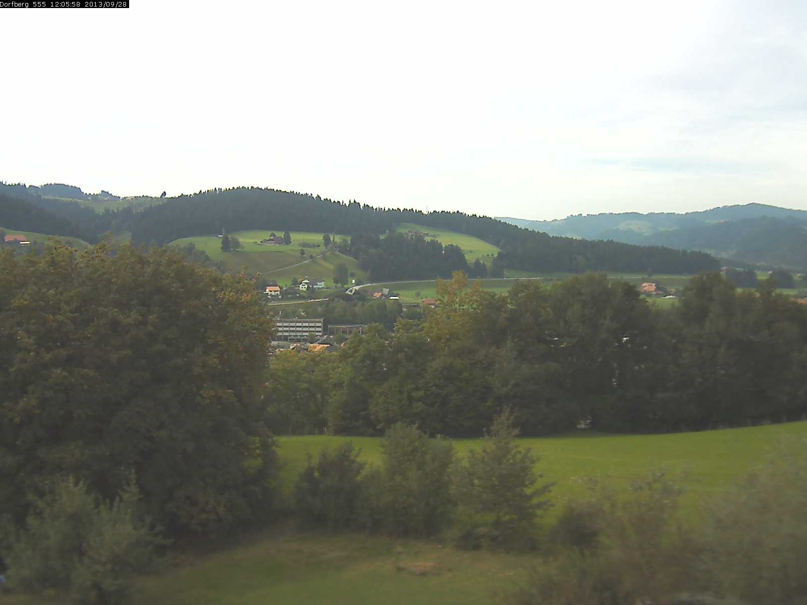 Webcam-Bild: Aussicht vom Dorfberg in Langnau 20130928-120600