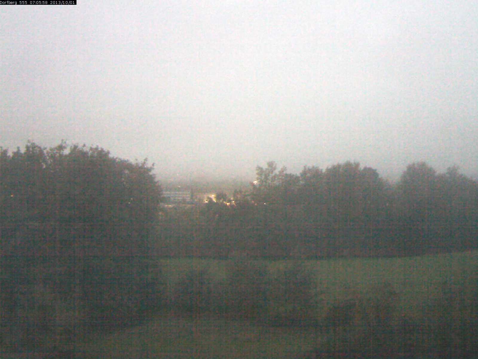 Webcam-Bild: Aussicht vom Dorfberg in Langnau 20131001-070600