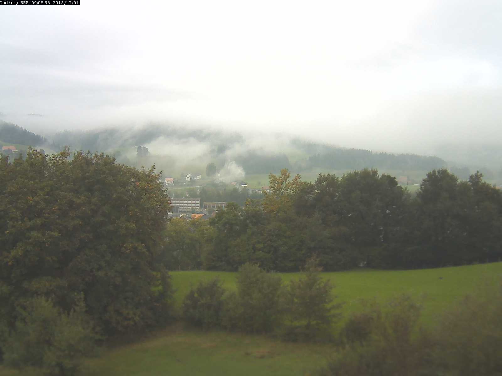 Webcam-Bild: Aussicht vom Dorfberg in Langnau 20131001-090600