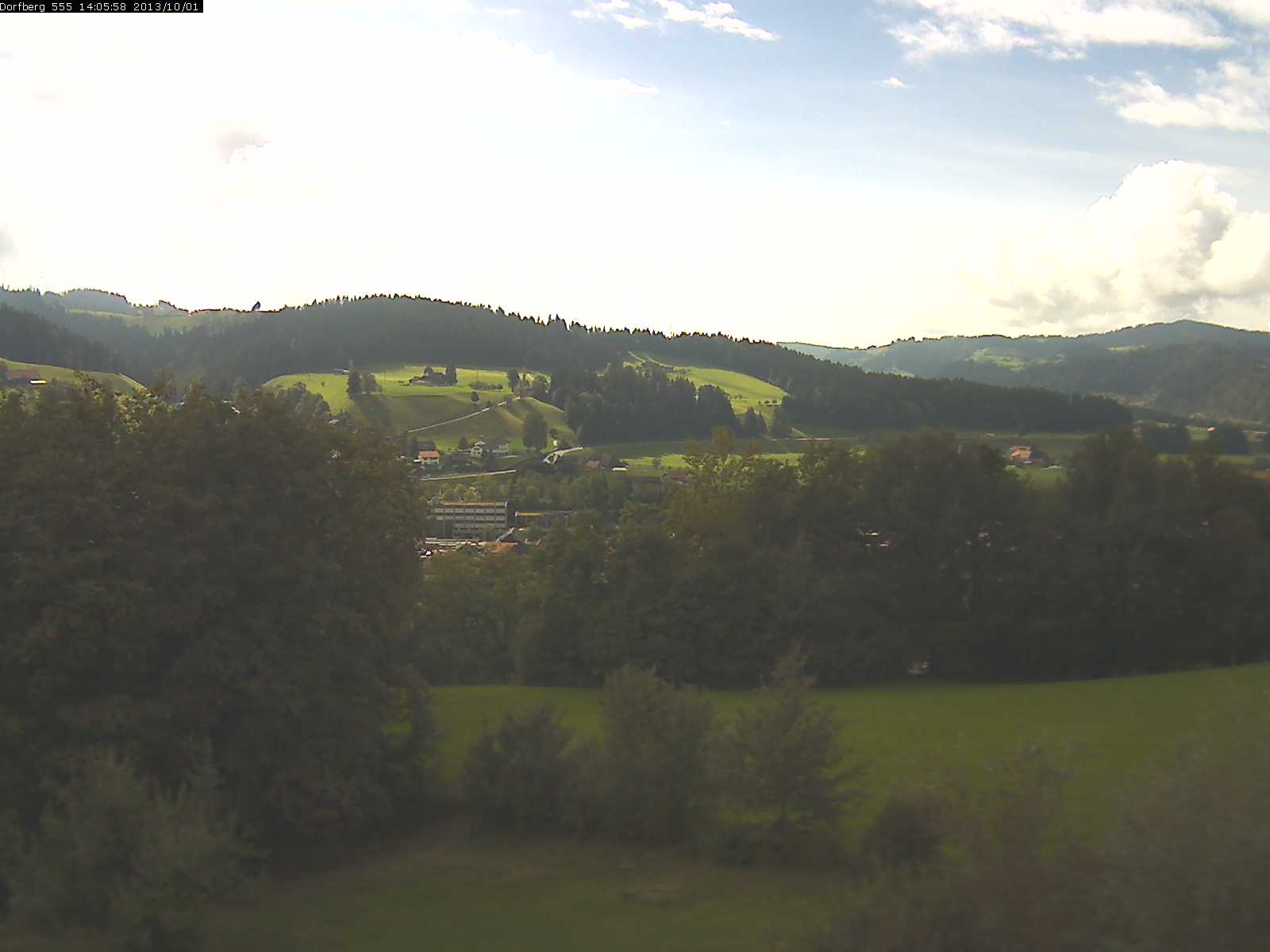 Webcam-Bild: Aussicht vom Dorfberg in Langnau 20131001-140600