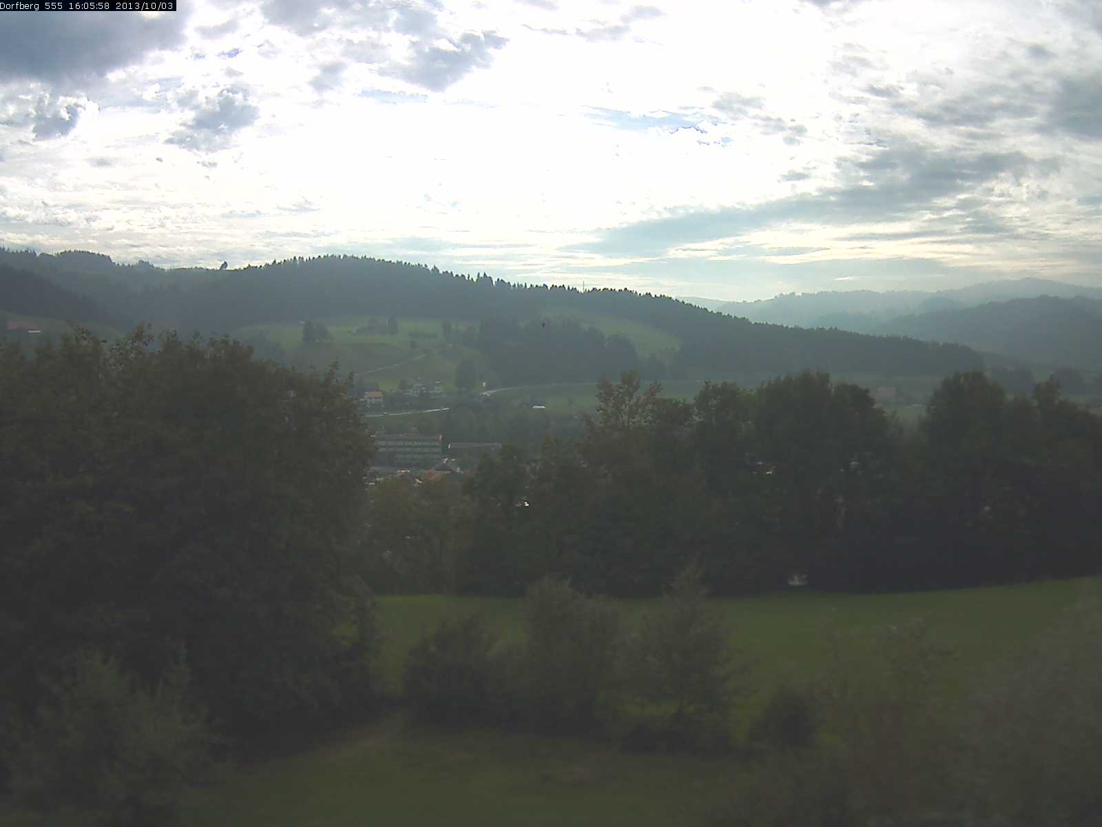 Webcam-Bild: Aussicht vom Dorfberg in Langnau 20131003-160600