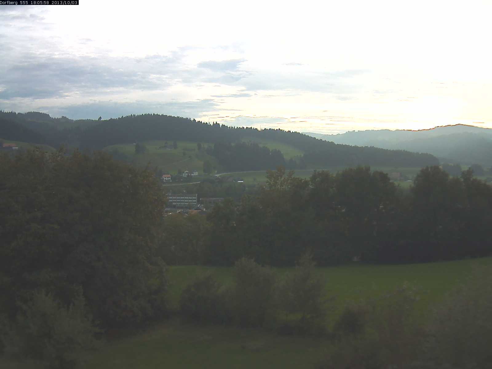 Webcam-Bild: Aussicht vom Dorfberg in Langnau 20131003-180600