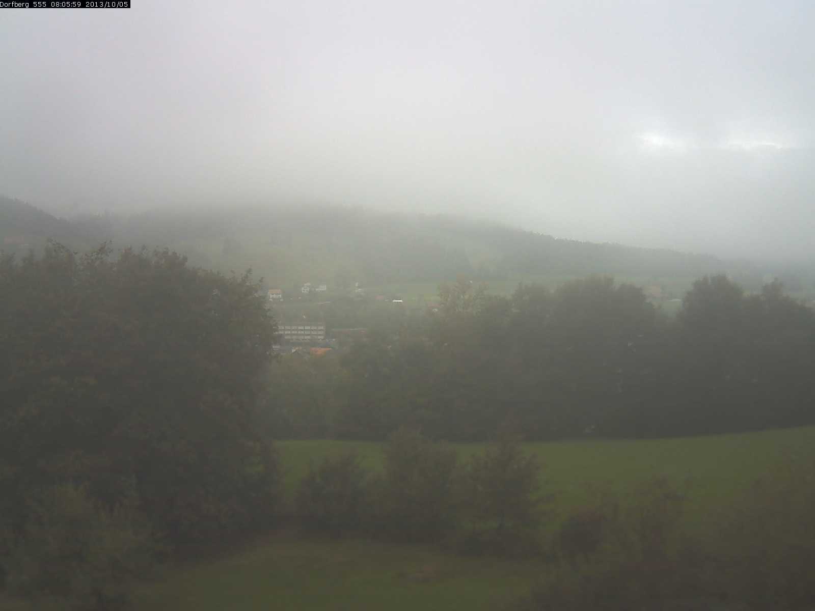 Webcam-Bild: Aussicht vom Dorfberg in Langnau 20131005-080600
