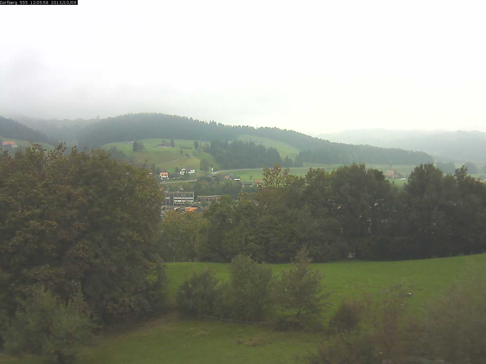 Webcam-Bild: Aussicht vom Dorfberg in Langnau 20131009-120600
