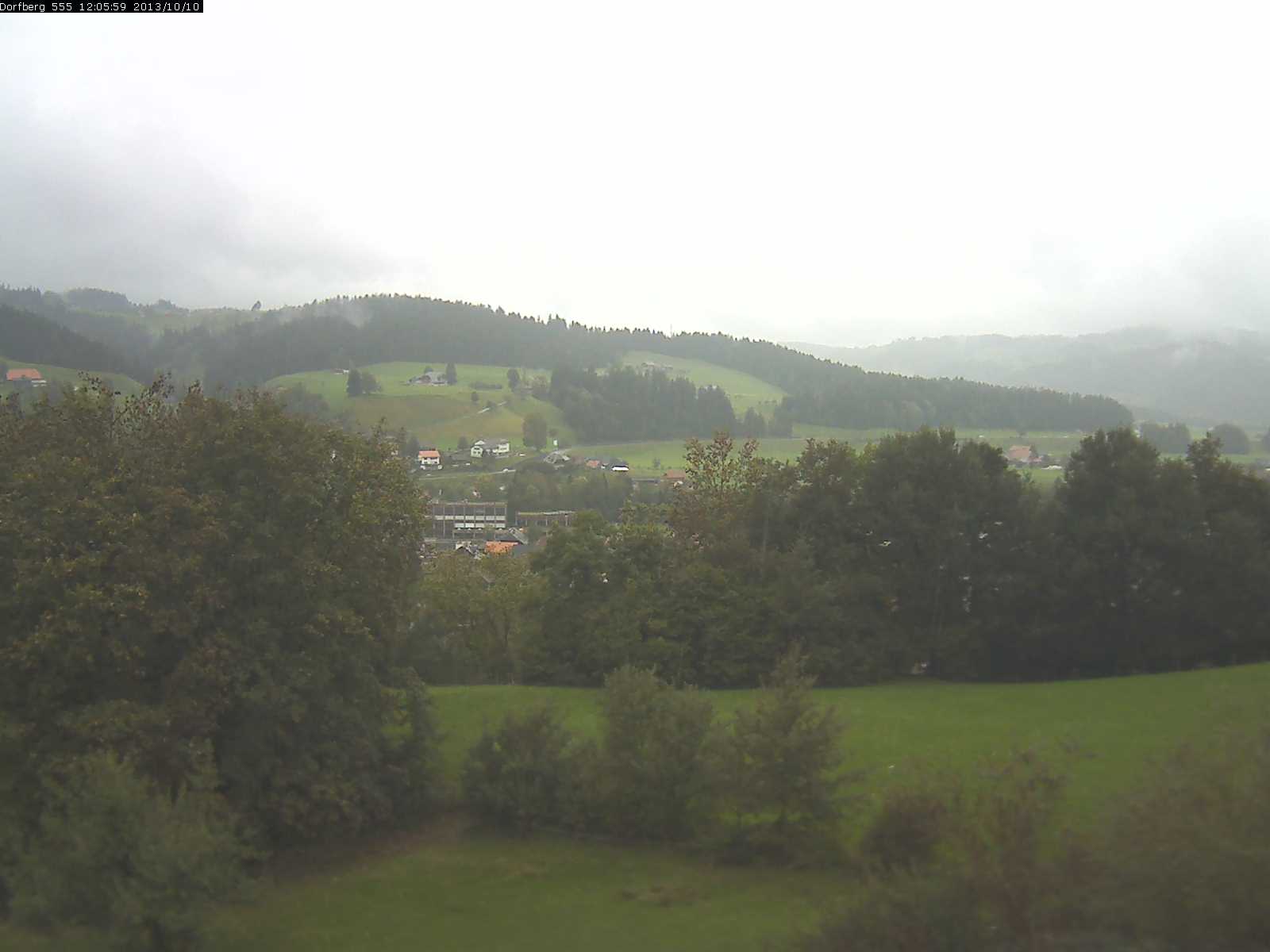 Webcam-Bild: Aussicht vom Dorfberg in Langnau 20131010-120600