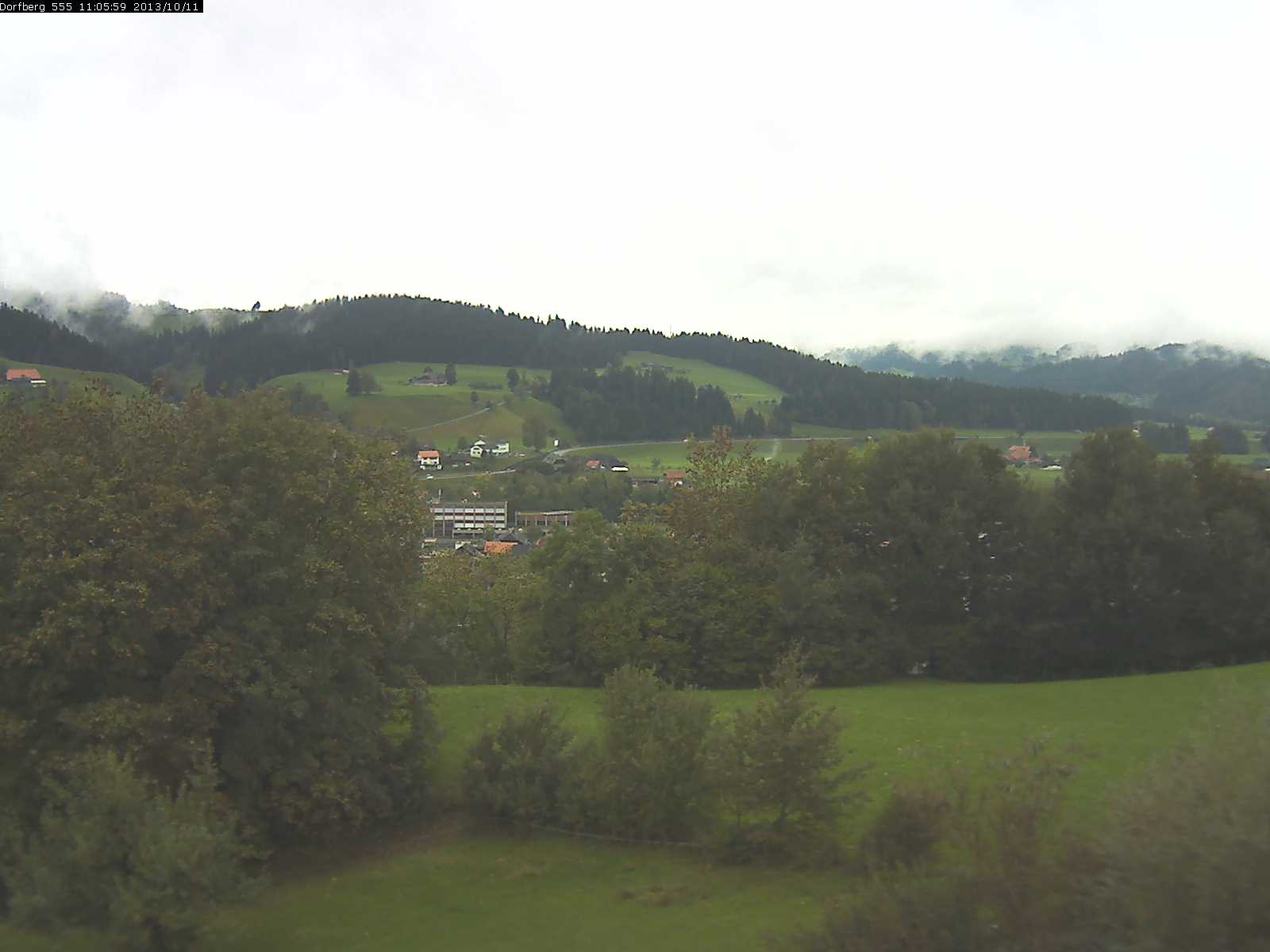 Webcam-Bild: Aussicht vom Dorfberg in Langnau 20131011-110600
