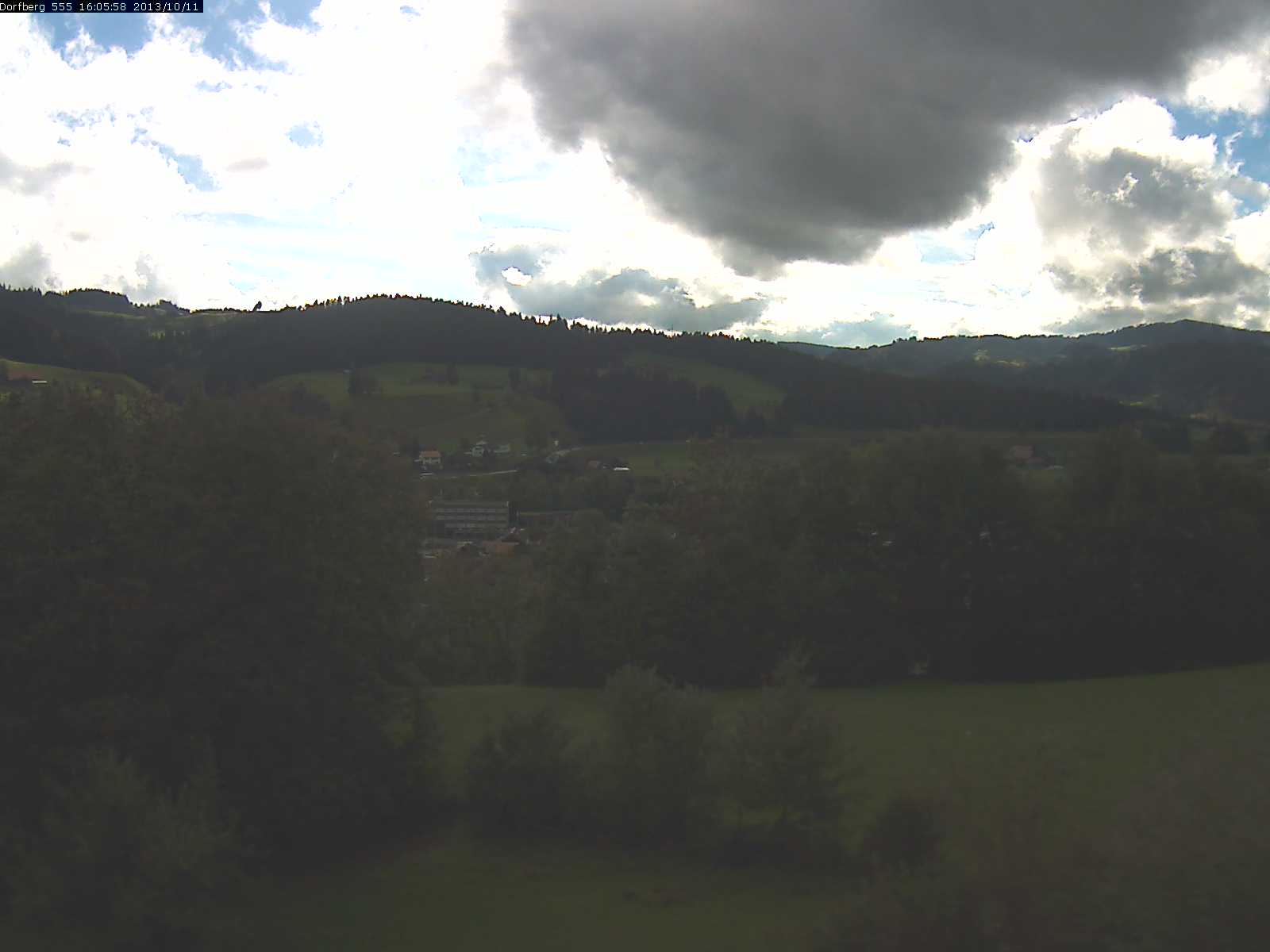 Webcam-Bild: Aussicht vom Dorfberg in Langnau 20131011-160600