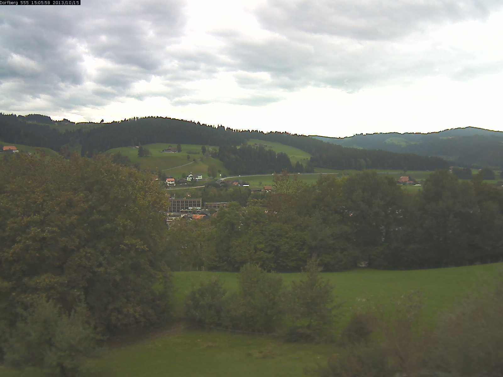Webcam-Bild: Aussicht vom Dorfberg in Langnau 20131015-150600
