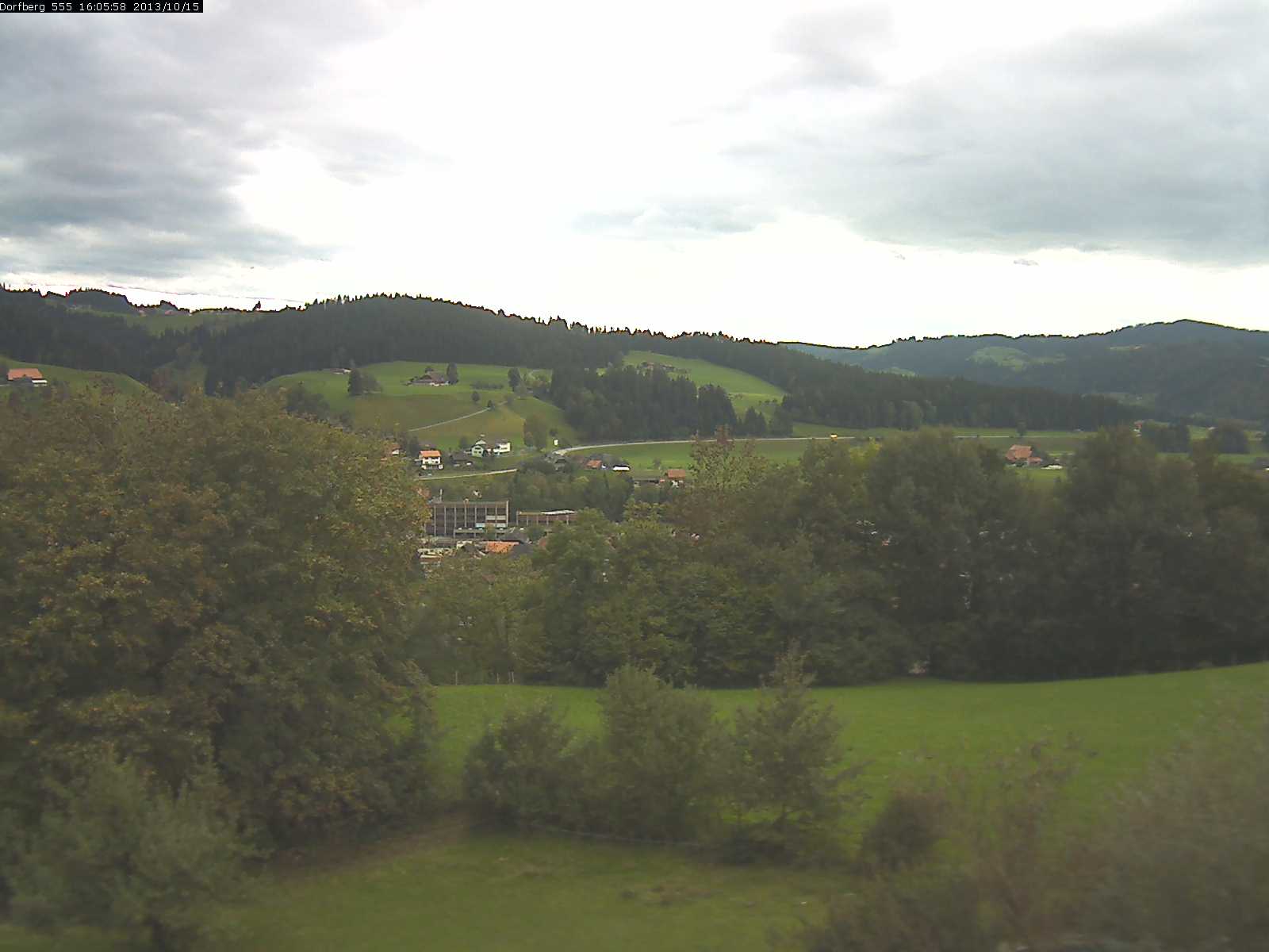 Webcam-Bild: Aussicht vom Dorfberg in Langnau 20131015-160600