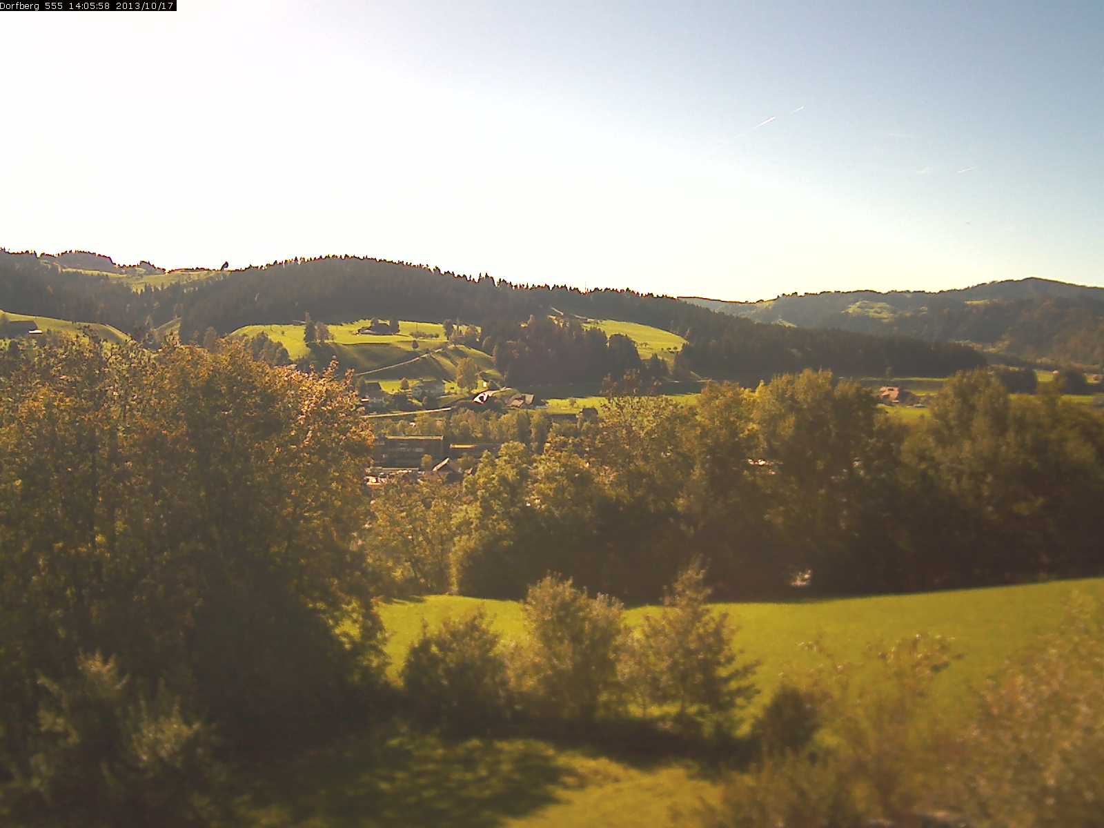 Webcam-Bild: Aussicht vom Dorfberg in Langnau 20131017-140600