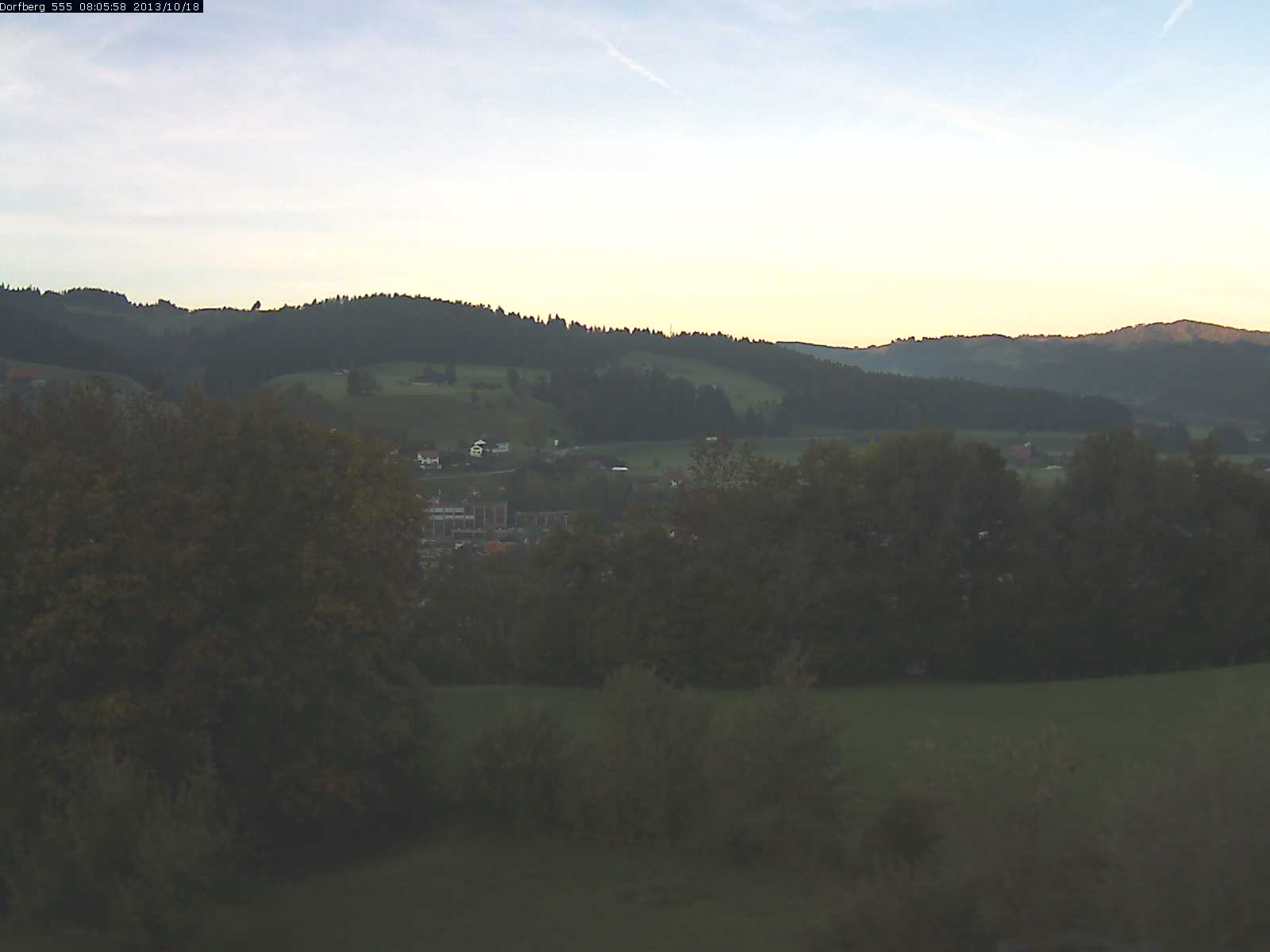Webcam-Bild: Aussicht vom Dorfberg in Langnau 20131018-080600