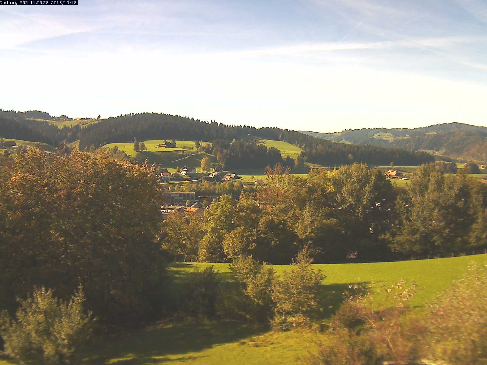 Webcam-Bild: Aussicht vom Dorfberg in Langnau 20131018-110600