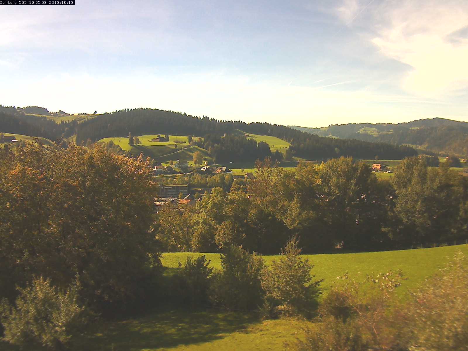 Webcam-Bild: Aussicht vom Dorfberg in Langnau 20131018-120600