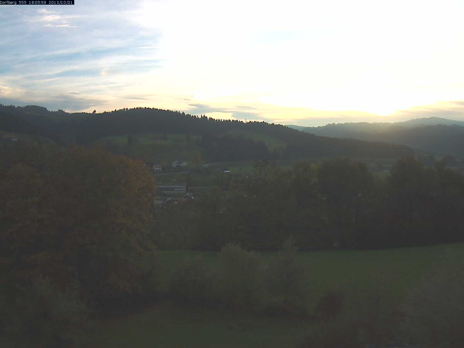 Webcam-Bild: Aussicht vom Dorfberg in Langnau 20131021-180600