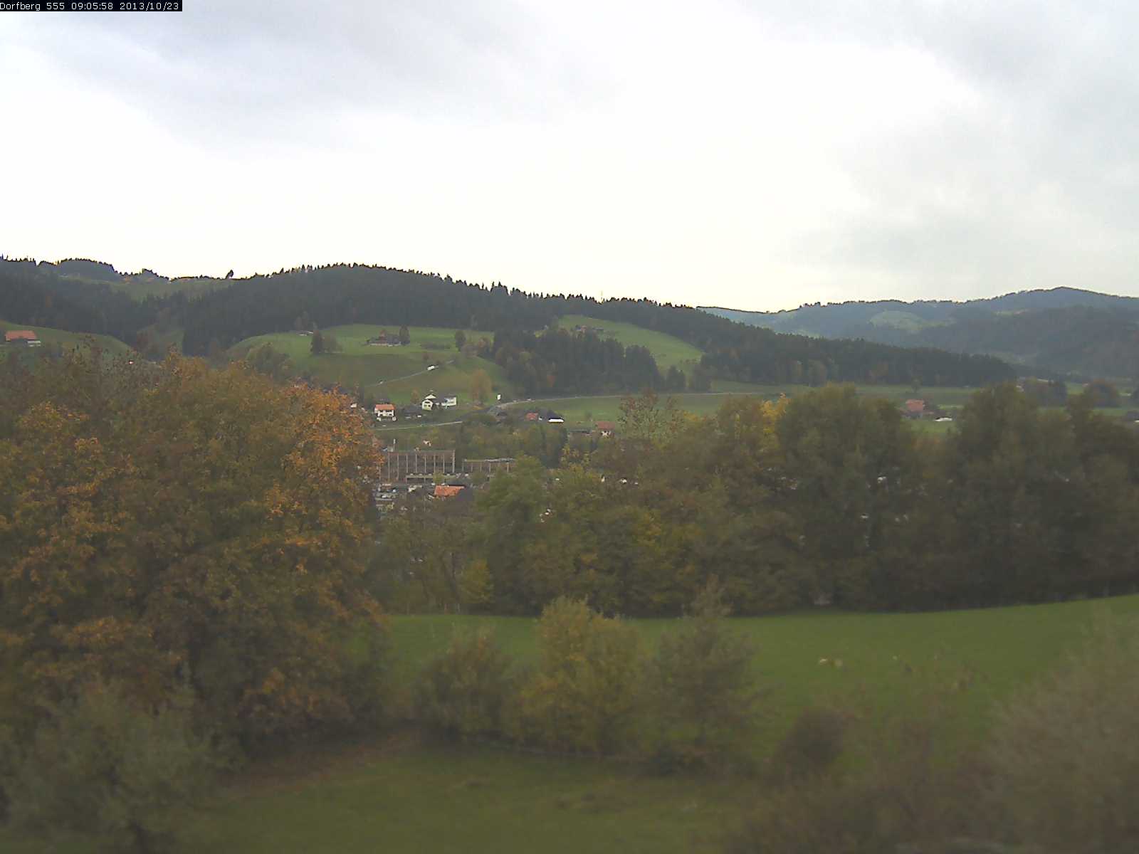 Webcam-Bild: Aussicht vom Dorfberg in Langnau 20131023-090600