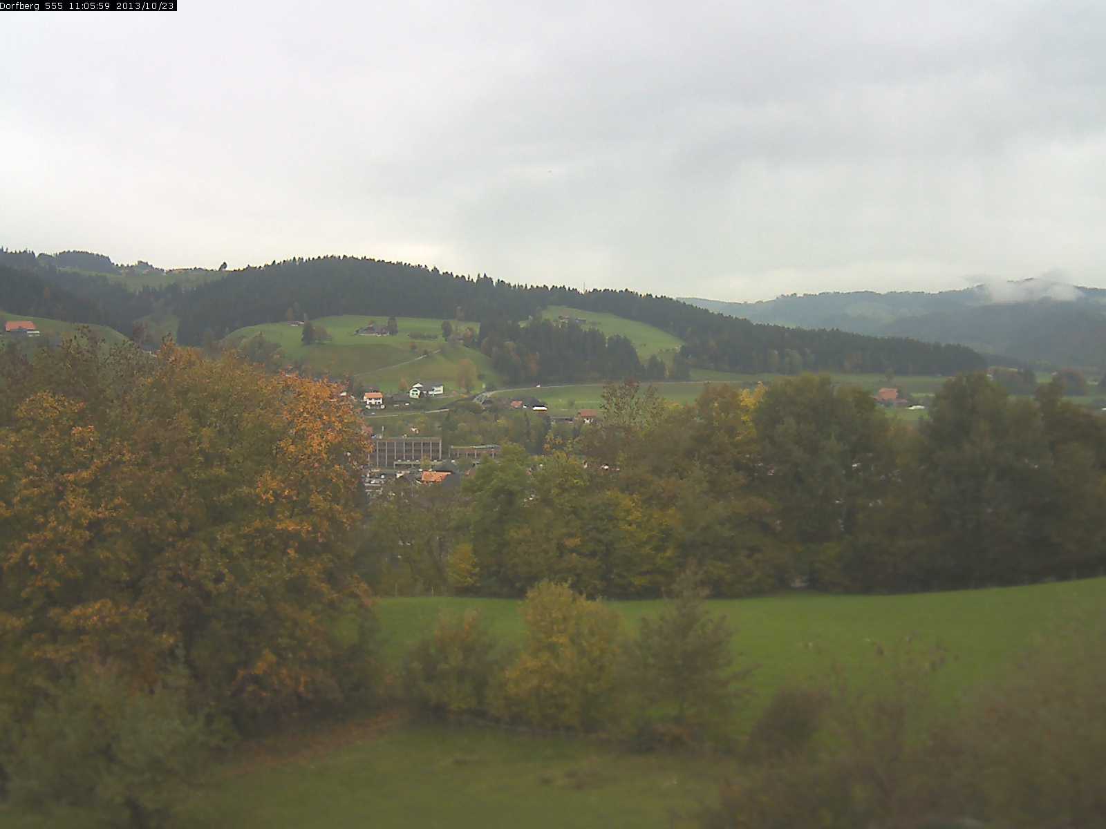 Webcam-Bild: Aussicht vom Dorfberg in Langnau 20131023-110600