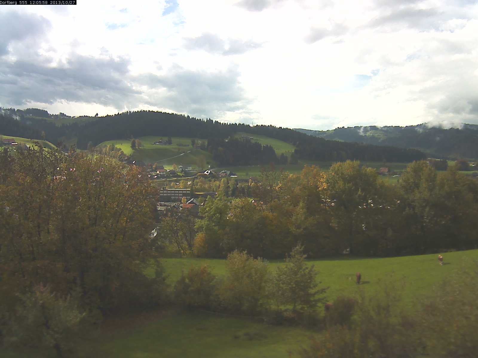 Webcam-Bild: Aussicht vom Dorfberg in Langnau 20131027-120600