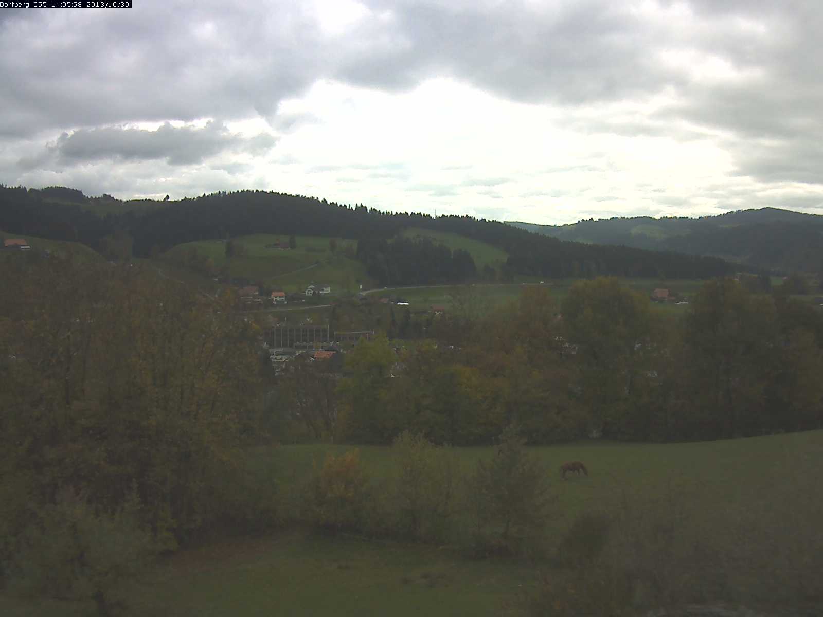 Webcam-Bild: Aussicht vom Dorfberg in Langnau 20131030-140600