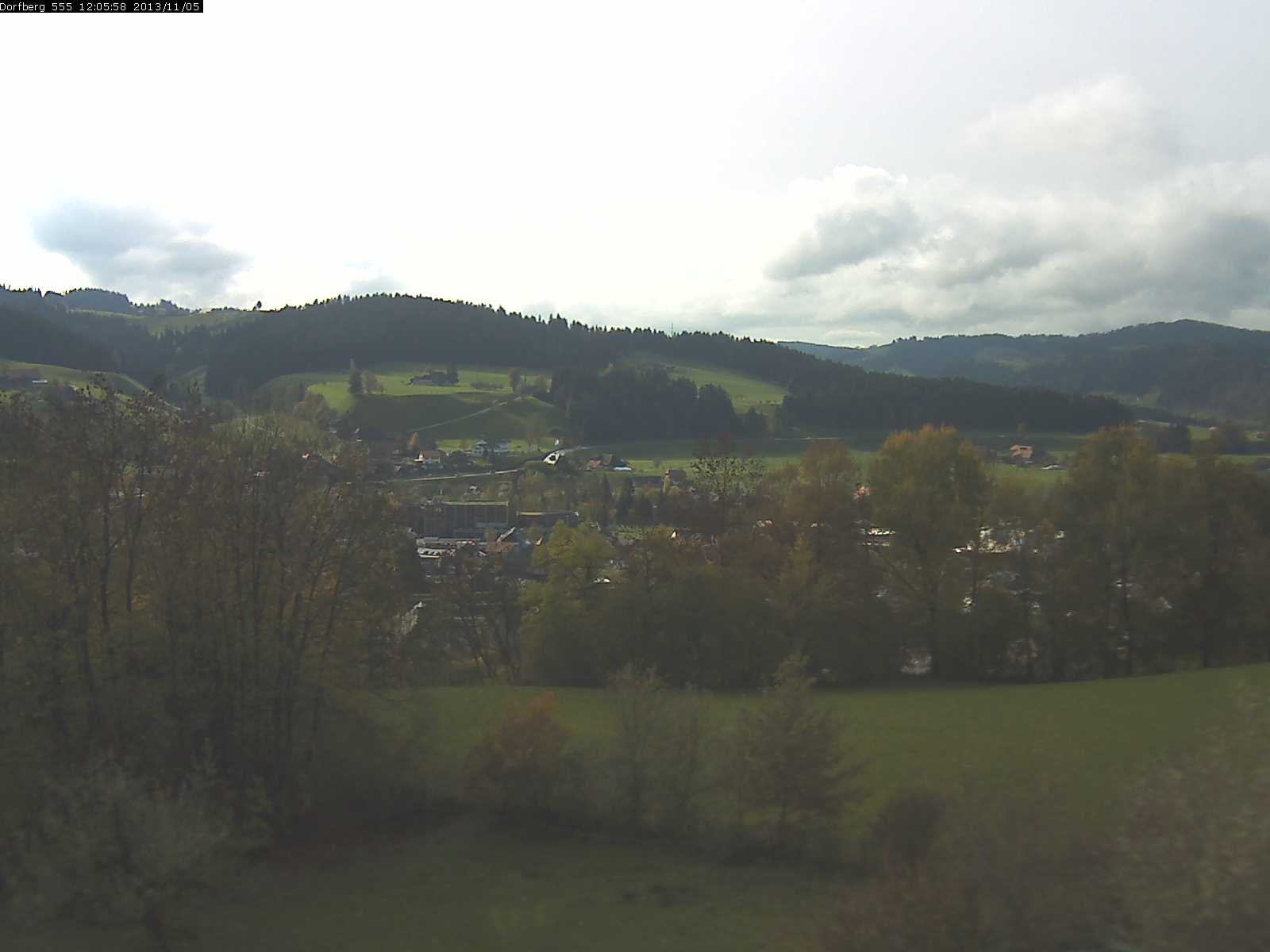 Webcam-Bild: Aussicht vom Dorfberg in Langnau 20131105-120600