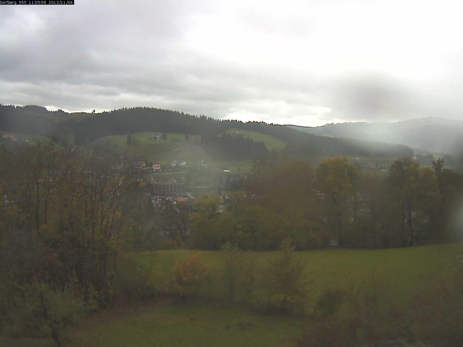Webcam-Bild: Aussicht vom Dorfberg in Langnau 20131106-110600