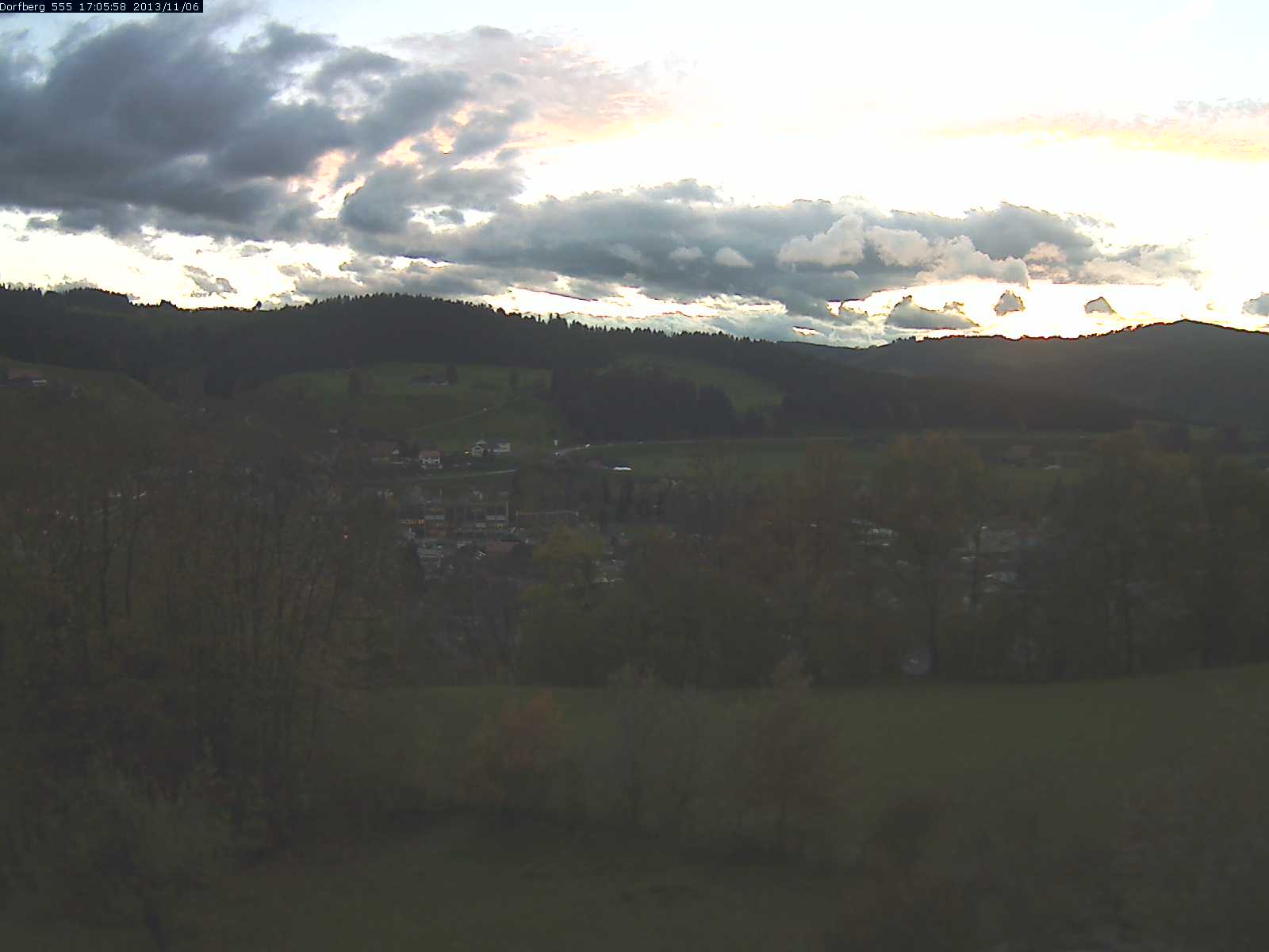 Webcam-Bild: Aussicht vom Dorfberg in Langnau 20131106-170600