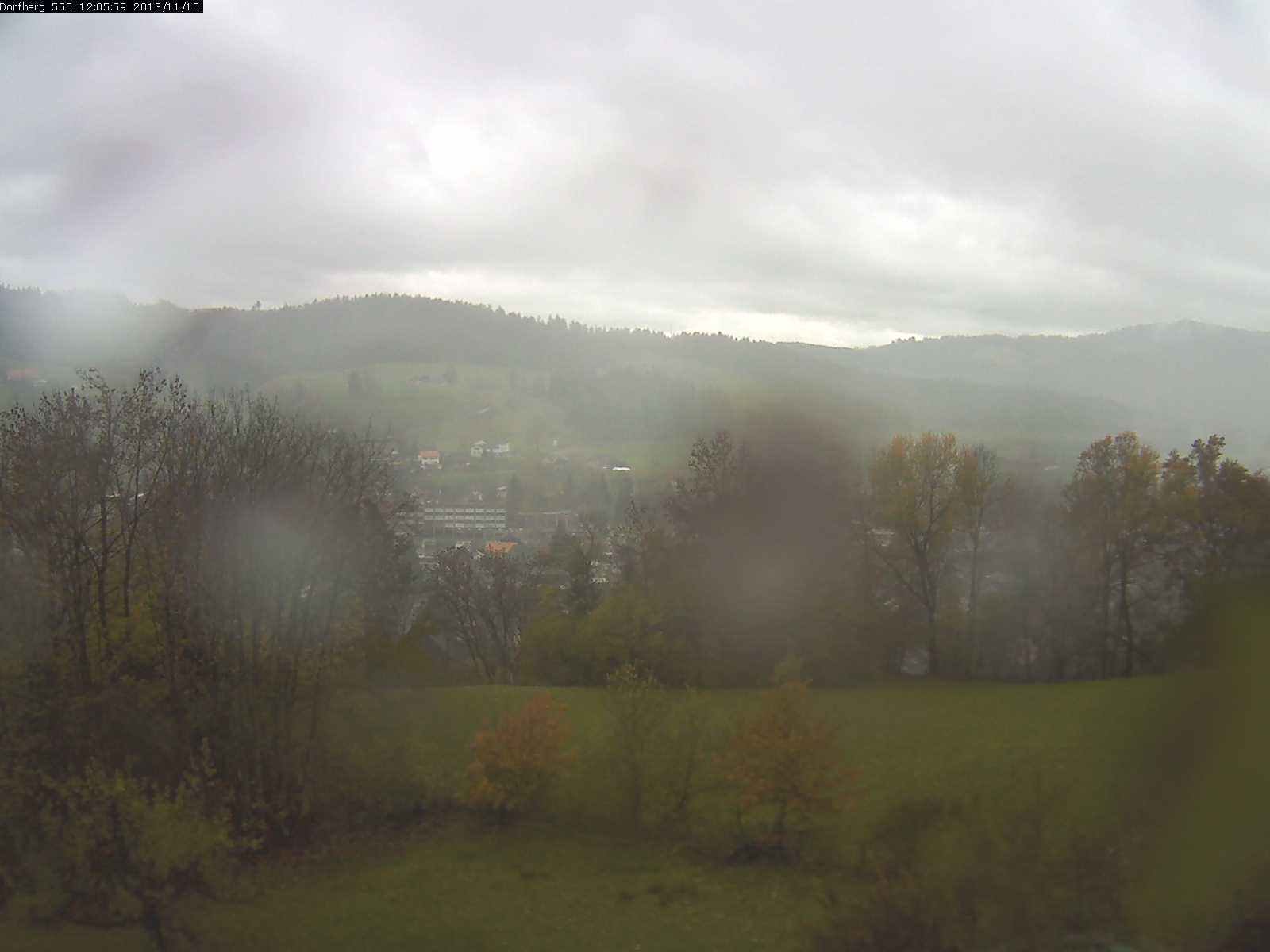Webcam-Bild: Aussicht vom Dorfberg in Langnau 20131110-120600