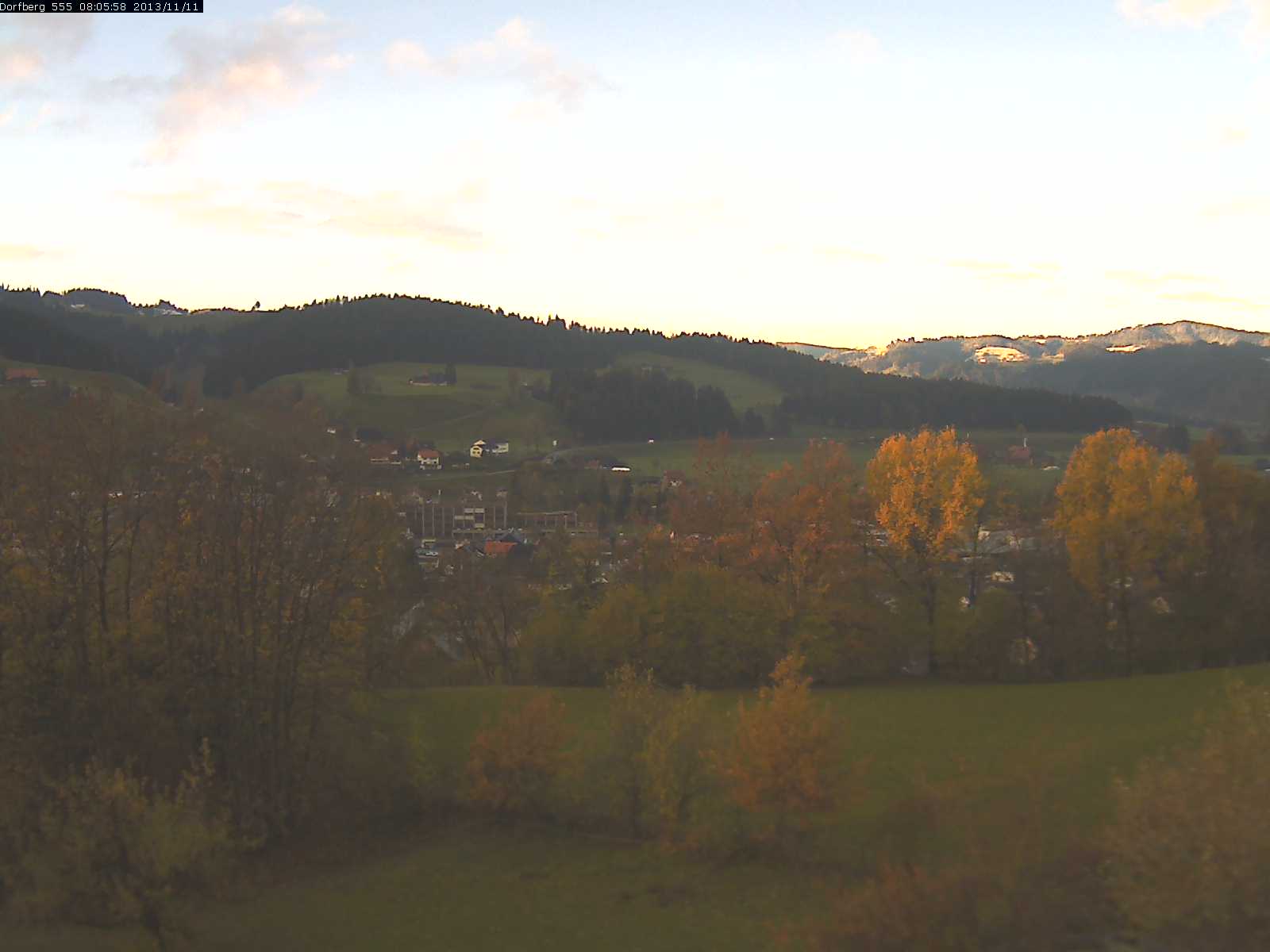 Webcam-Bild: Aussicht vom Dorfberg in Langnau 20131111-080600